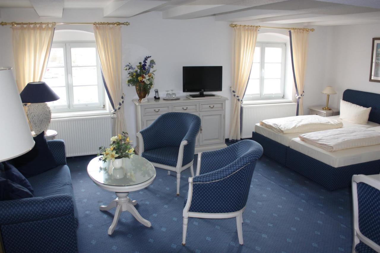 Hotel Am Yachthafen Waren  Pokoj fotografie
